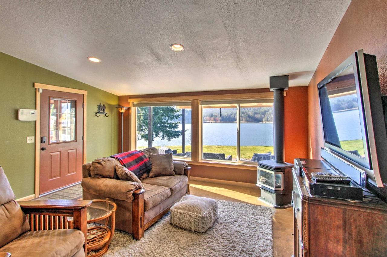Lakefront Cabin With Stunning Mountain Views And Dock! Mineral Exterior foto